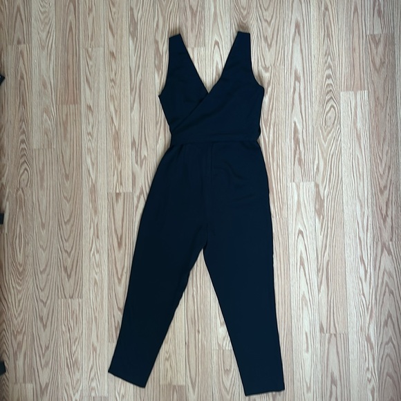 Belle Vere Black Wrap Style Women’s Jumpsuit (Size S) - Picture 5 of 5